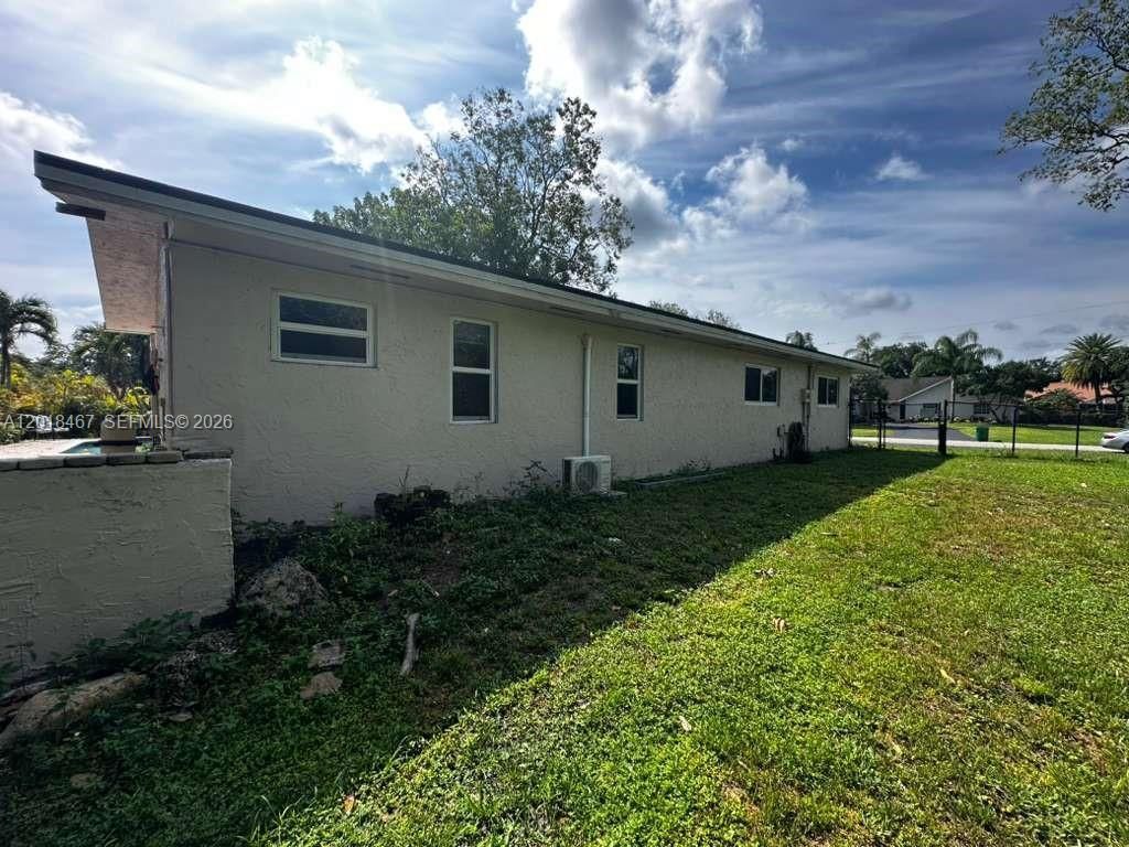 11901 NW 25th St, Plantation, FL 33323 Photo