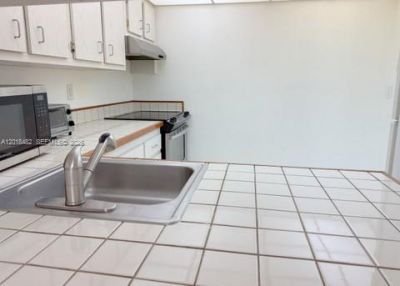 7815 Camino Real, Unit i417, Miami, FL 33143 Photo