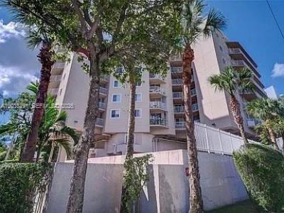 102 SW 6th Ave , Unit 405, Miami, FL 33130 Photo