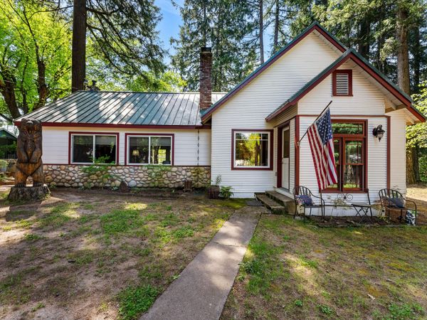 1631 Mill Creek Drive, Prospect, OR 97536