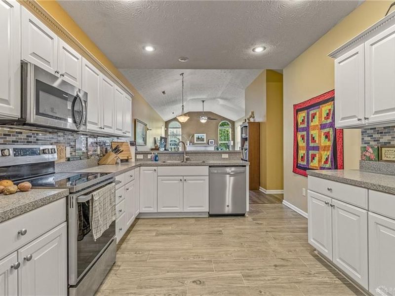 124 Abbey Drive, Springboro, OH 45066 Photo 11