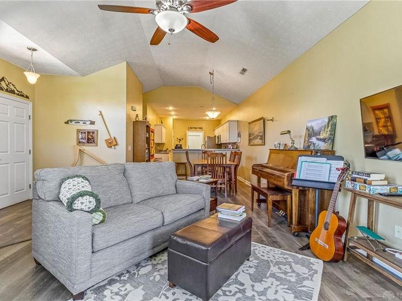 124 Abbey Drive, Springboro, OH 45066 Photo 8