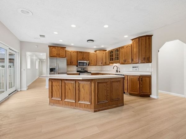 1430 N 30th Road , Ottawa, IL 61350