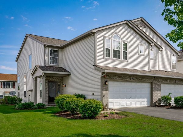 1877 Candlelight Circle , Montgomery, IL 60538