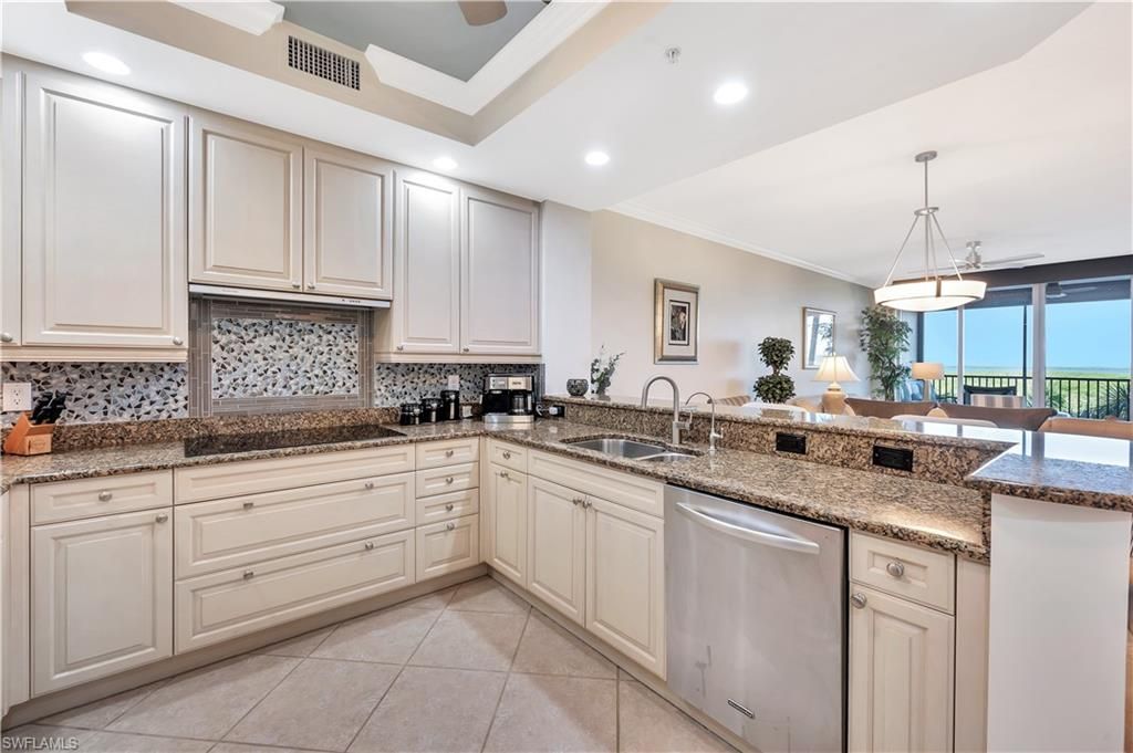 23850 Via Italia Cir , Unit 404, Estero, FL 34134 Photo