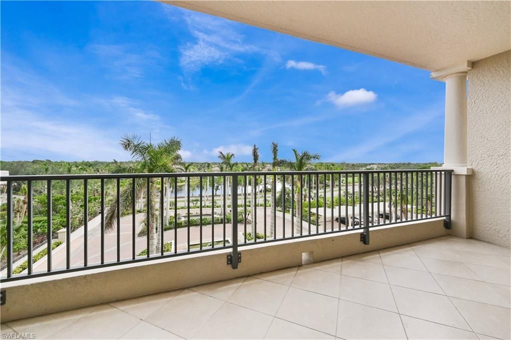 23850 Via Italia Cir , Unit 404, Estero, FL 34134 Photo