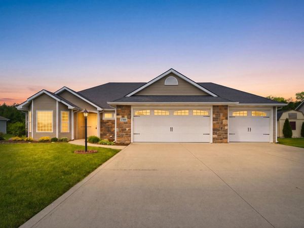17004 Hamptons Parkway, New Haven, IN 46774