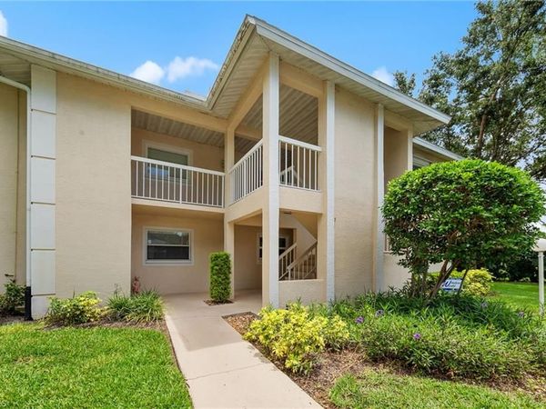 621 Squire CIR , Unit 204, NAPLES, FL 34104