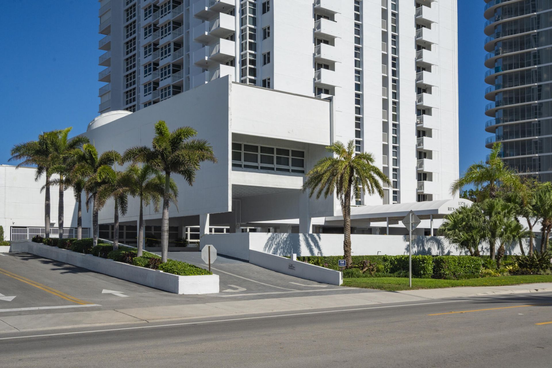 1370 S Ocean Boulevard, Unit 905, Pompano Beach, FL 33062 Photo