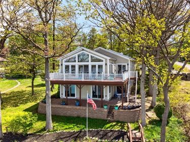 4498 Lake Drive, Canandaigua, NY 14424