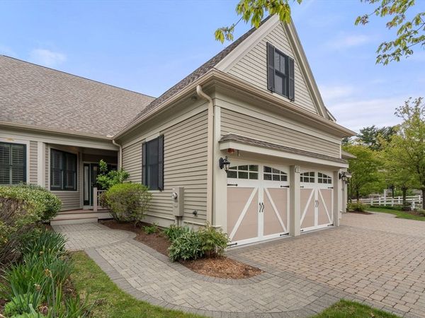 3 Meadows Lane, Unit 3, Belmont, MA 02478