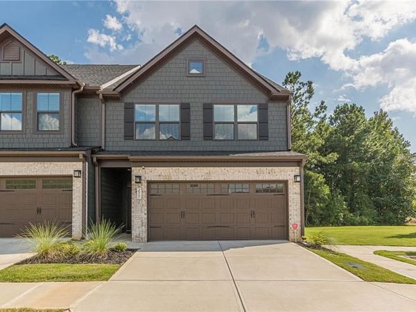 255 Climbing Ivy Circle, Fayetteville, GA 30214