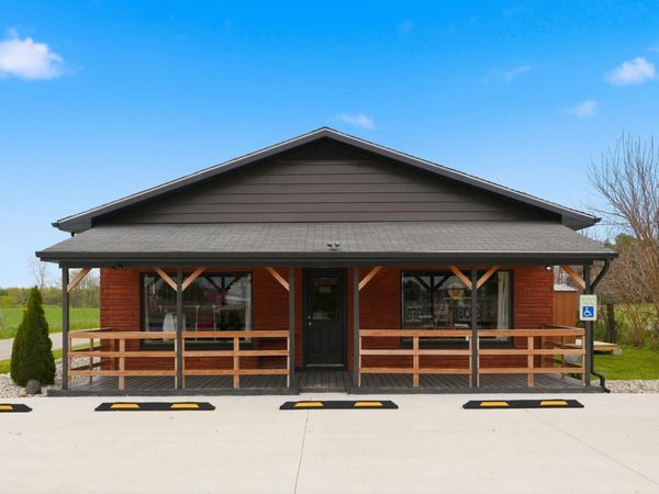 8040 E 500 S, Wolcottville, IN 46795