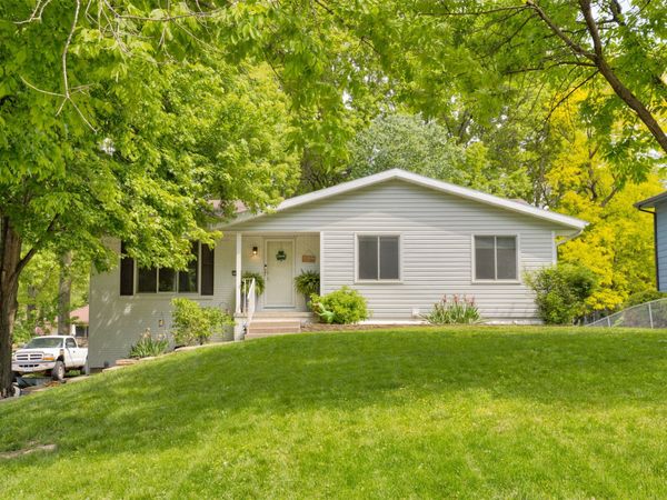 2825 Miller Avenue, Des Moines, IA 50321