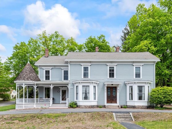226 Wood St, Hopkinton, MA 01748