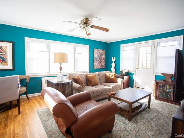 274 W Walnut Street, Long Beach, NY 11561
