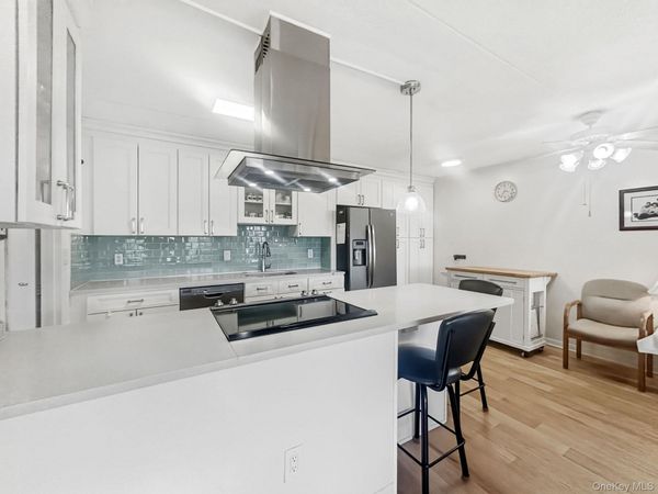 200 High Point Drive , Unit 214, Hartsdale, NY 10530