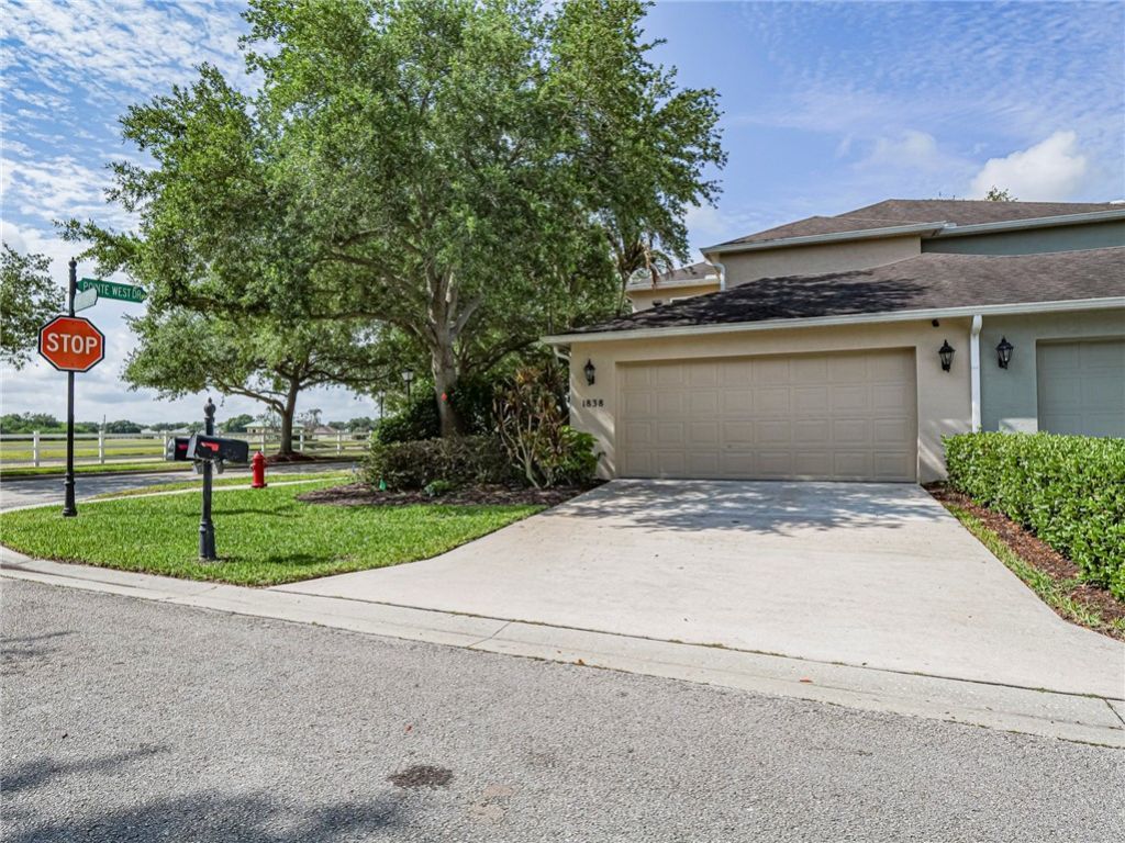 1838 Pointe West Way, Vero Beach, FL 32966 Photo