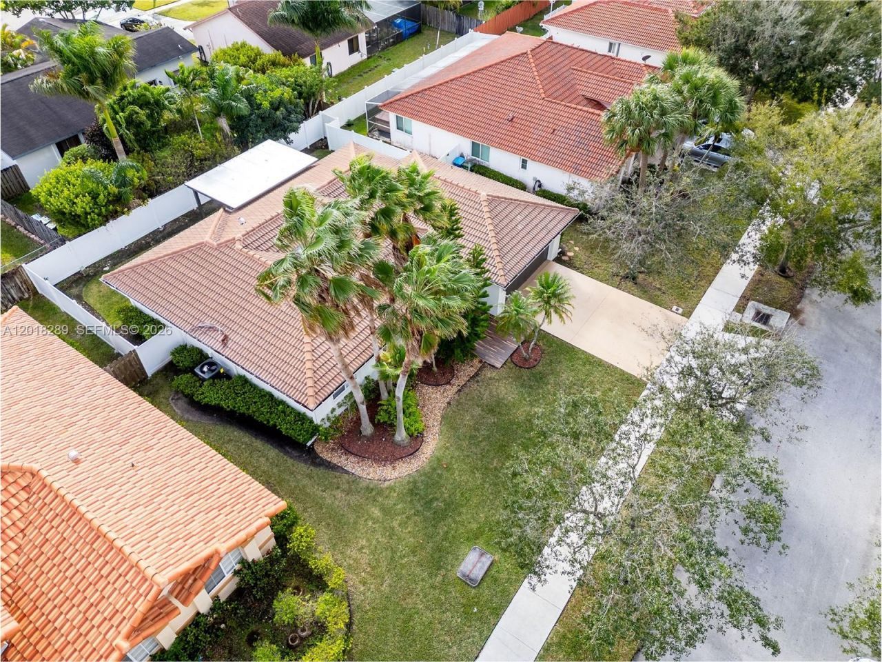 16894 Crestview Ln , Weston, FL 33326 Photo