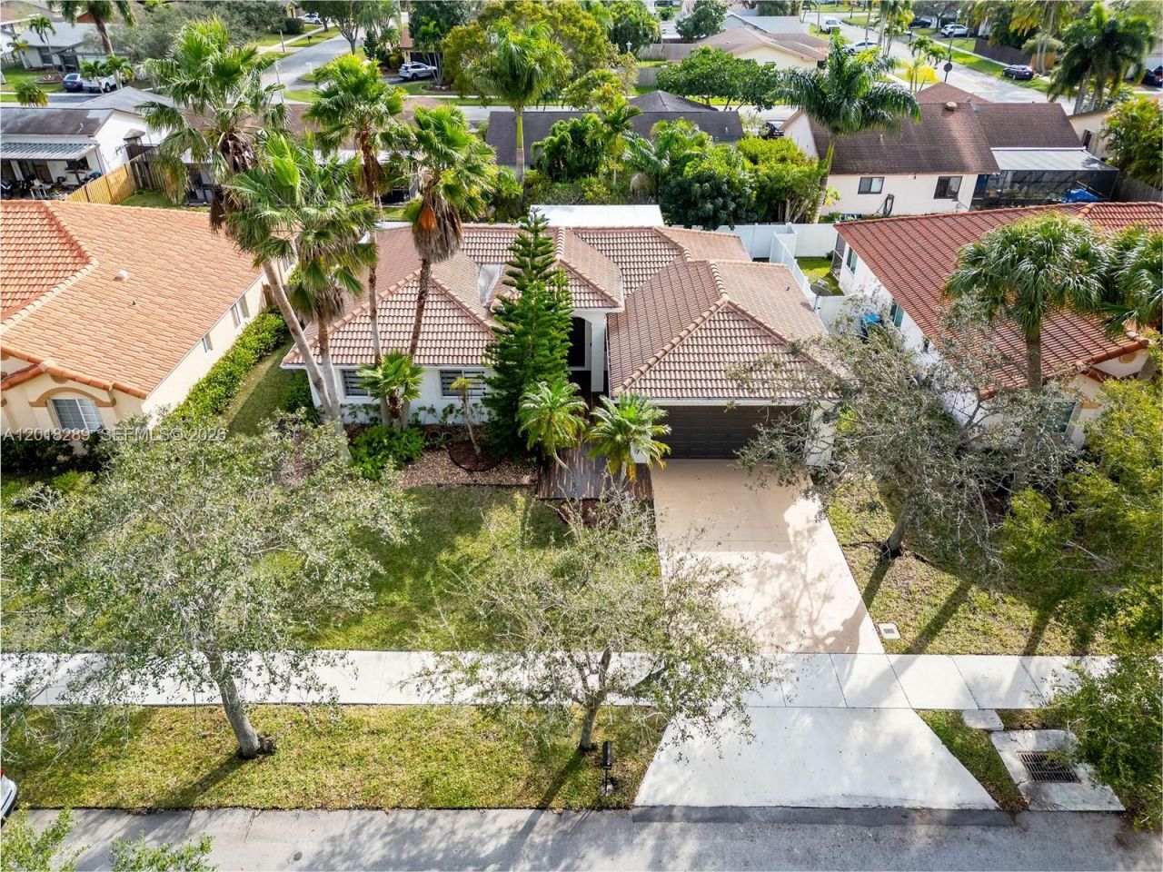 16894 Crestview Ln , Weston, FL 33326 Photo