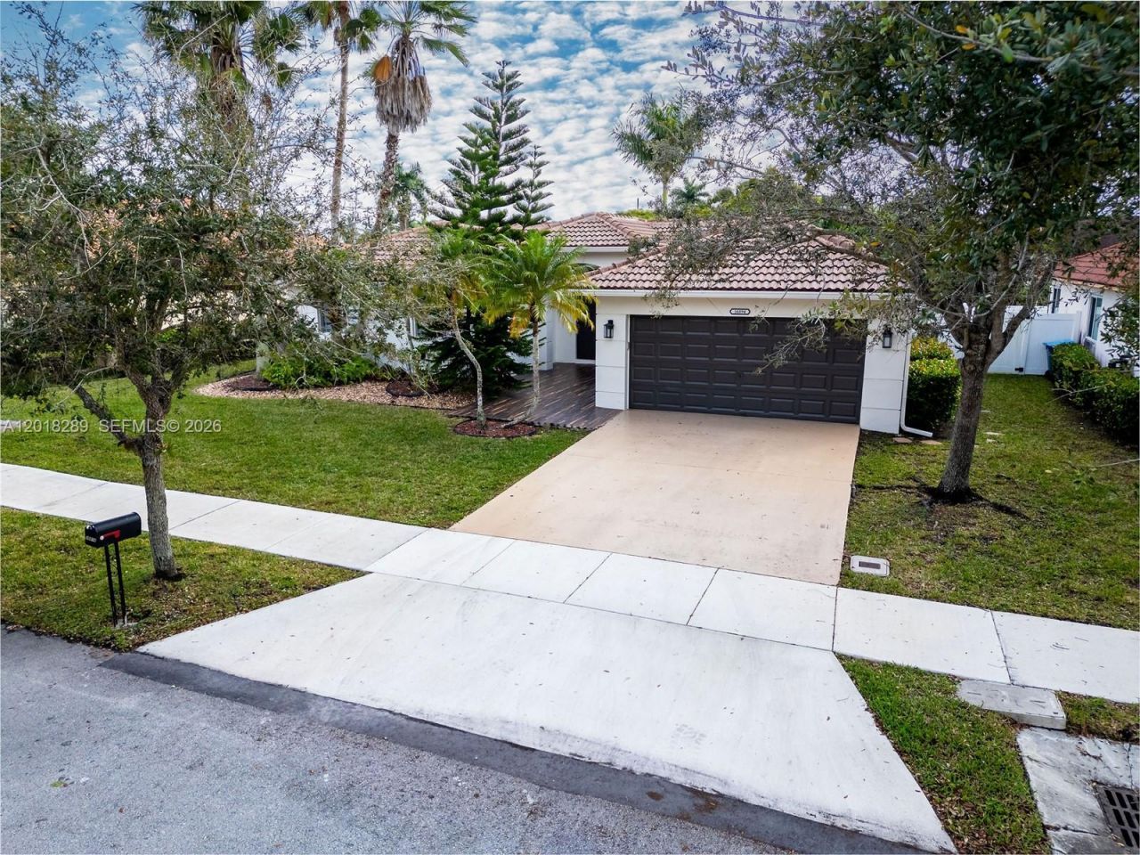 16894 Crestview Ln , Weston, FL 33326 Photo