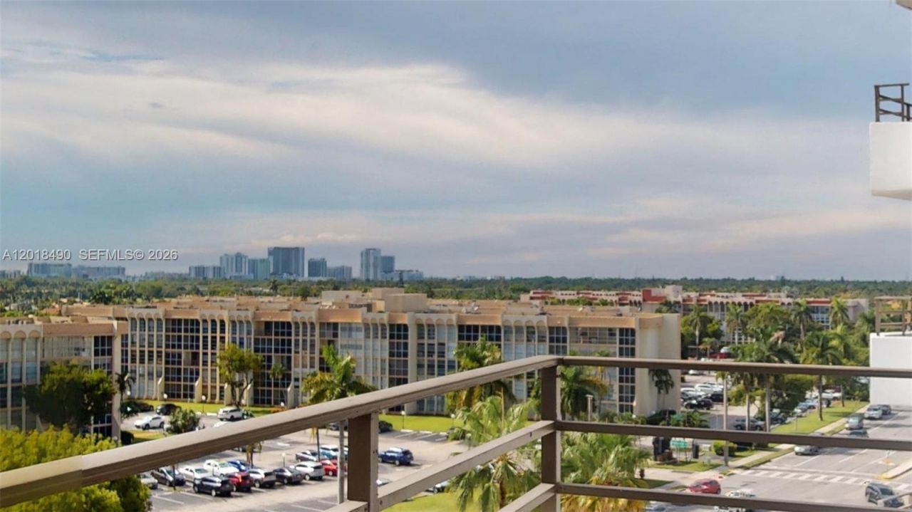 600 Three Islands Blvd , Unit 607, Hallandale Beach, FL 33009 Photo