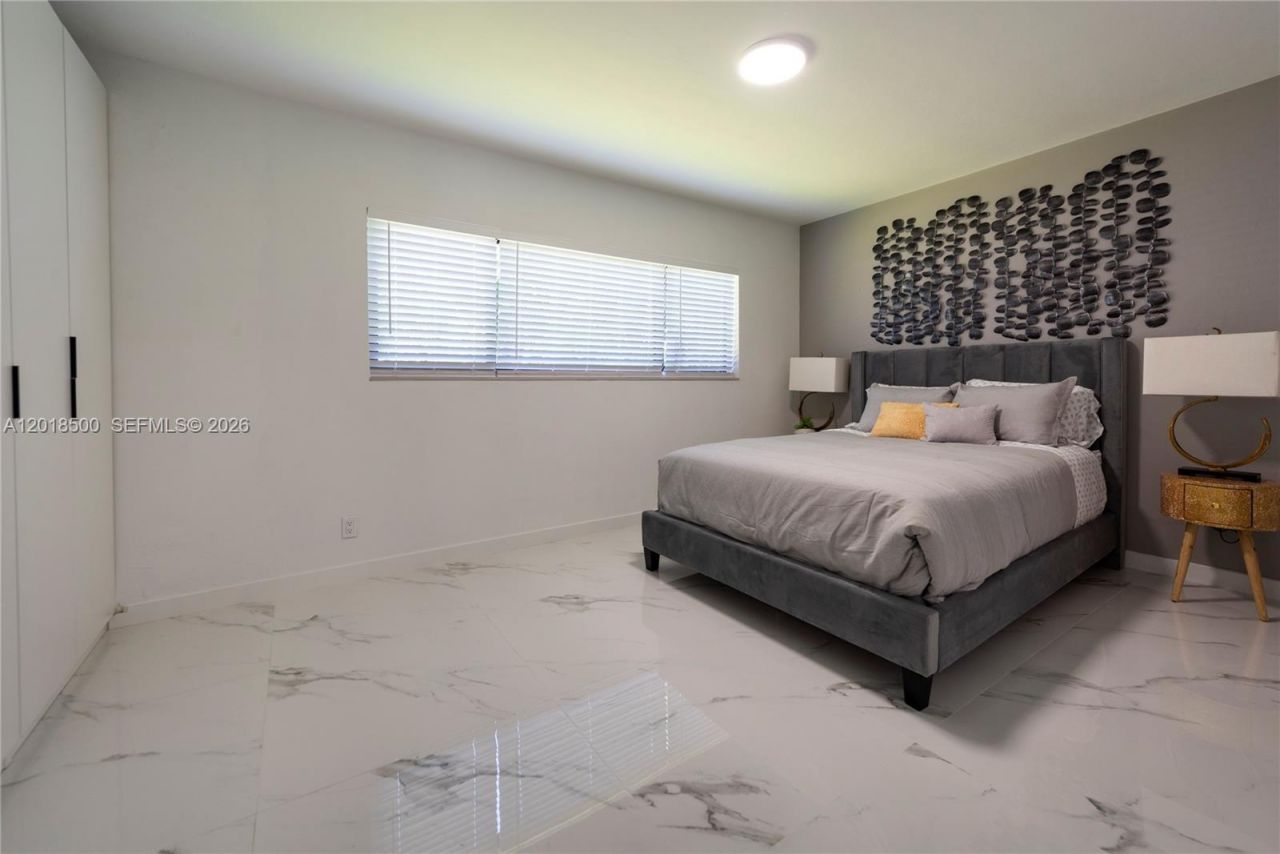 2308 SE 18 St , Fort Lauderdale, FL 33316 Photo