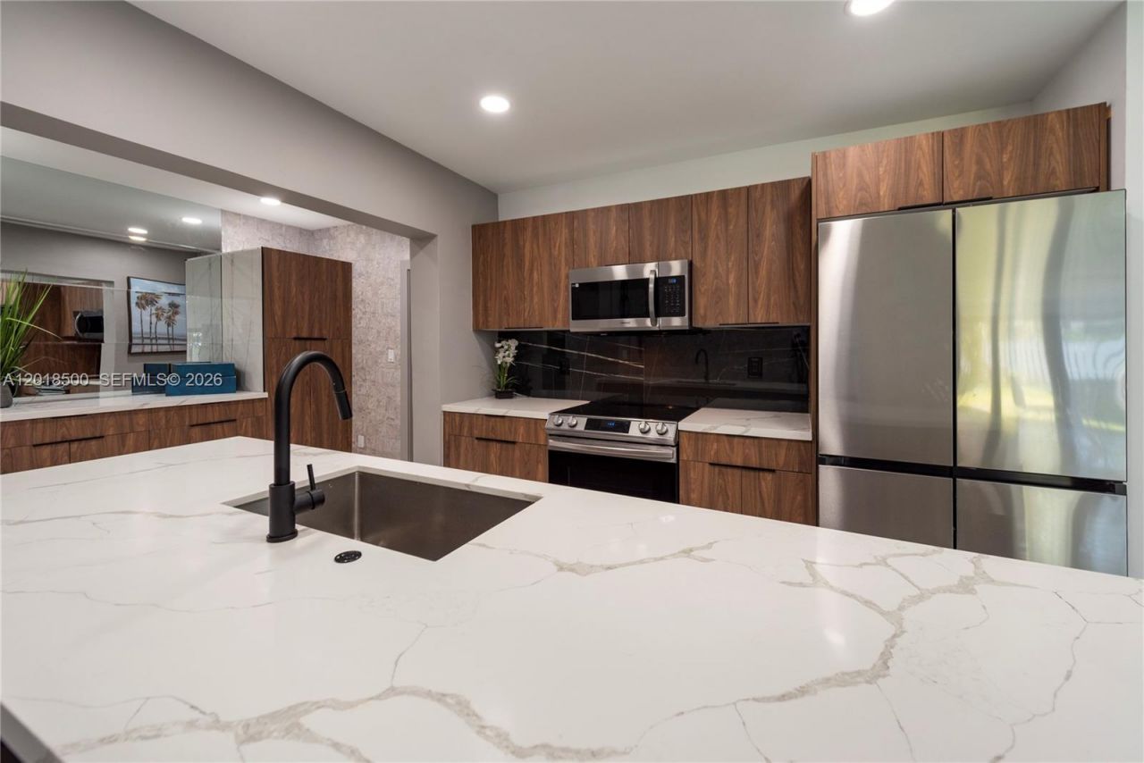 2308 SE 18 St , Fort Lauderdale, FL 33316 Photo