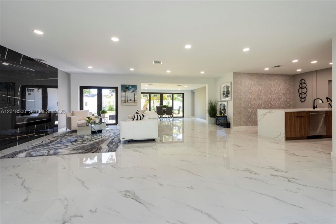 2308 SE 18 St , Fort Lauderdale, FL 33316 Photo