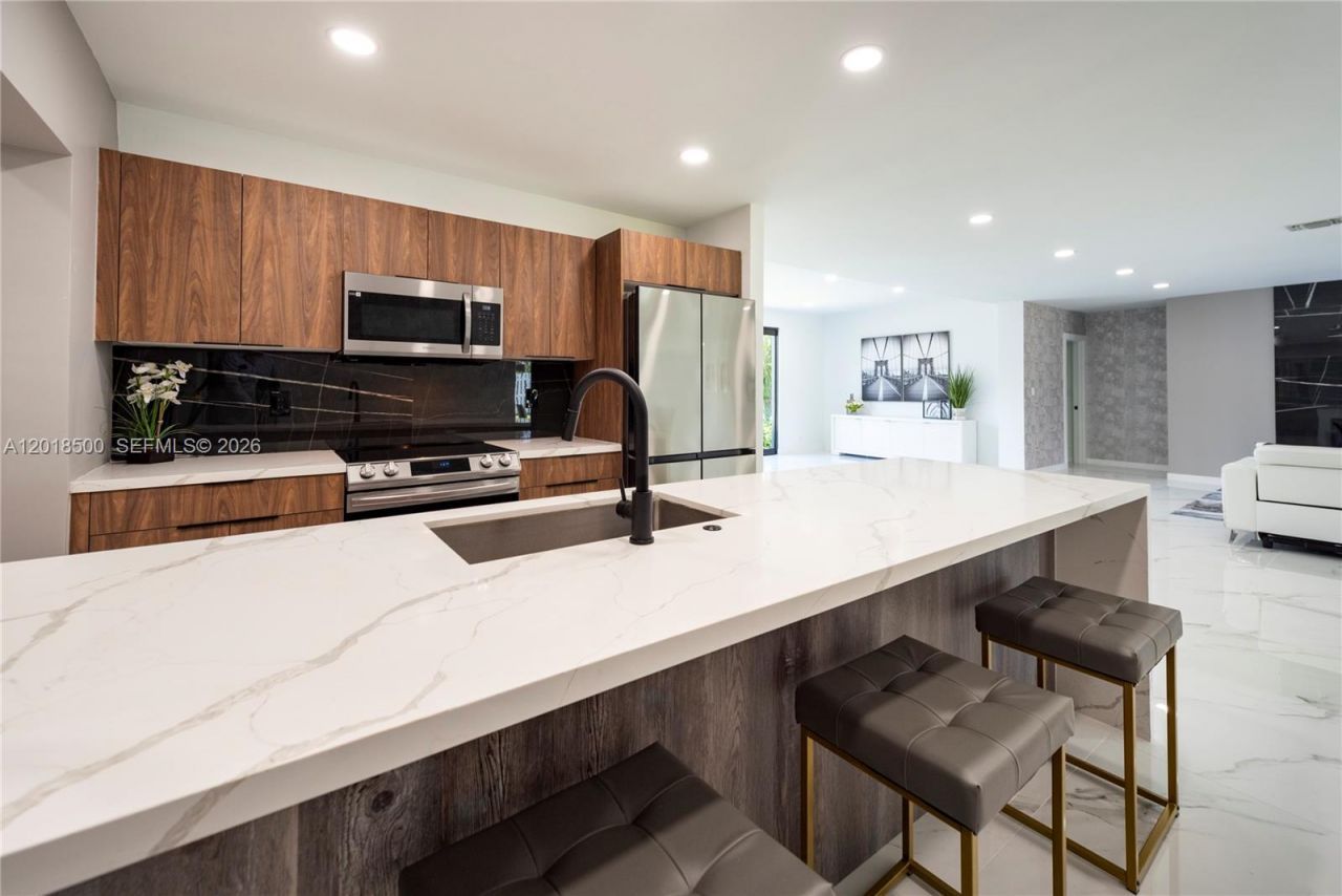 2308 SE 18 St , Fort Lauderdale, FL 33316 Photo