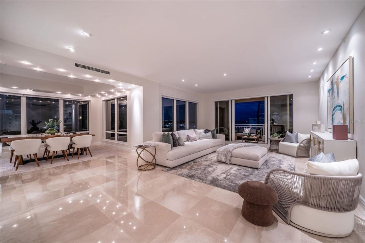 35 Watergate Drive, Unit 502, Sarasota, FL 34236 Photo