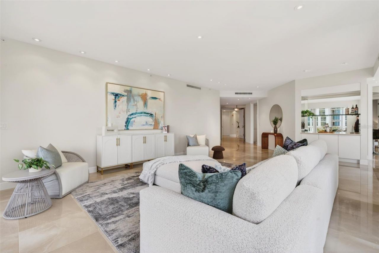 35 Watergate Drive, Unit 502, Sarasota, FL 34236 Photo