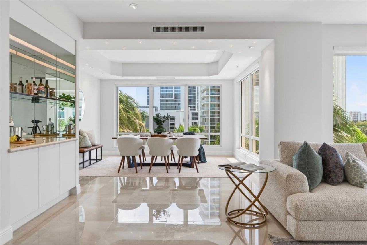 35 Watergate Drive, Unit 502, Sarasota, FL 34236 Photo