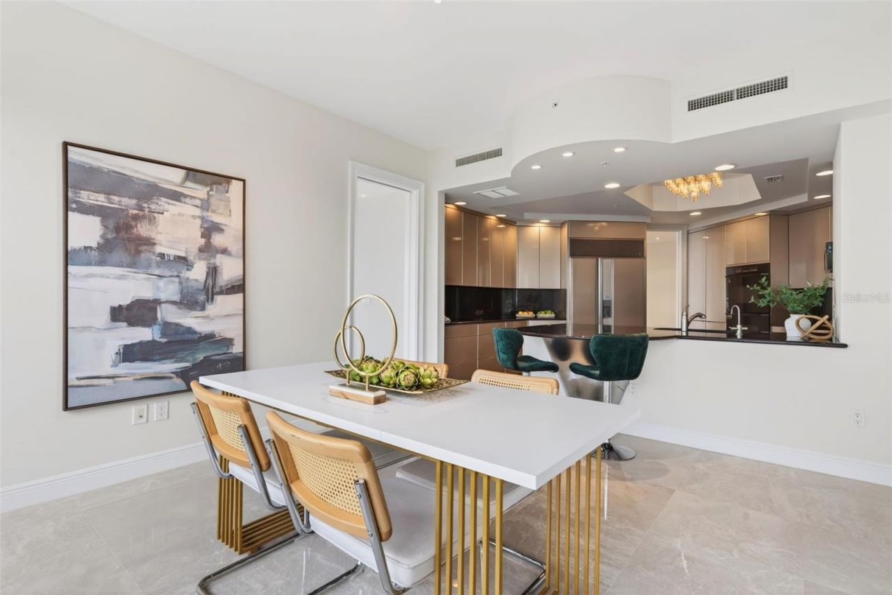 35 Watergate Drive, Unit 502, Sarasota, FL 34236 Photo