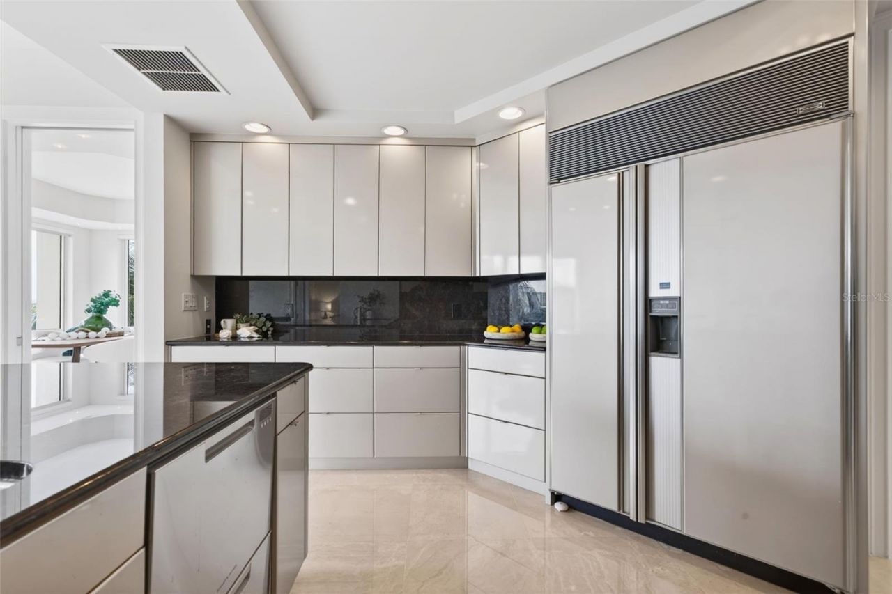 35 Watergate Drive, Unit 502, Sarasota, FL 34236 Photo