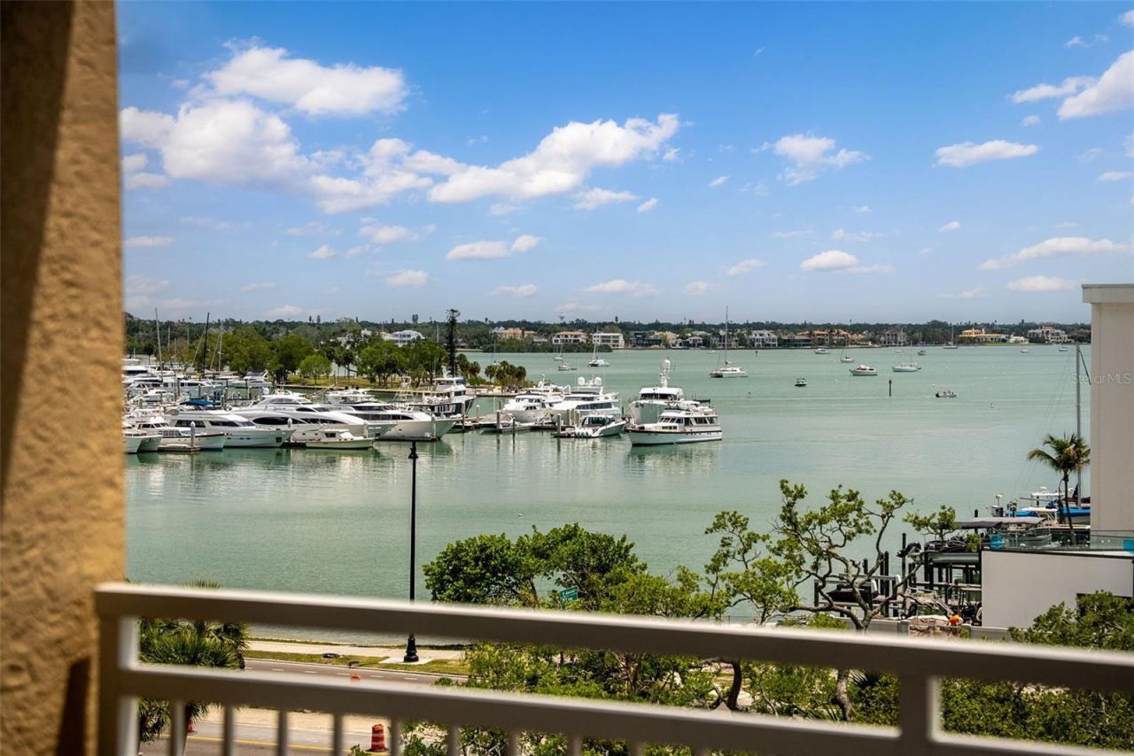 35 Watergate Drive, Unit 502, Sarasota, FL 34236 Photo
