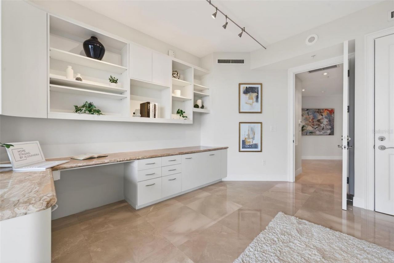 35 Watergate Drive, Unit 502, Sarasota, FL 34236 Photo