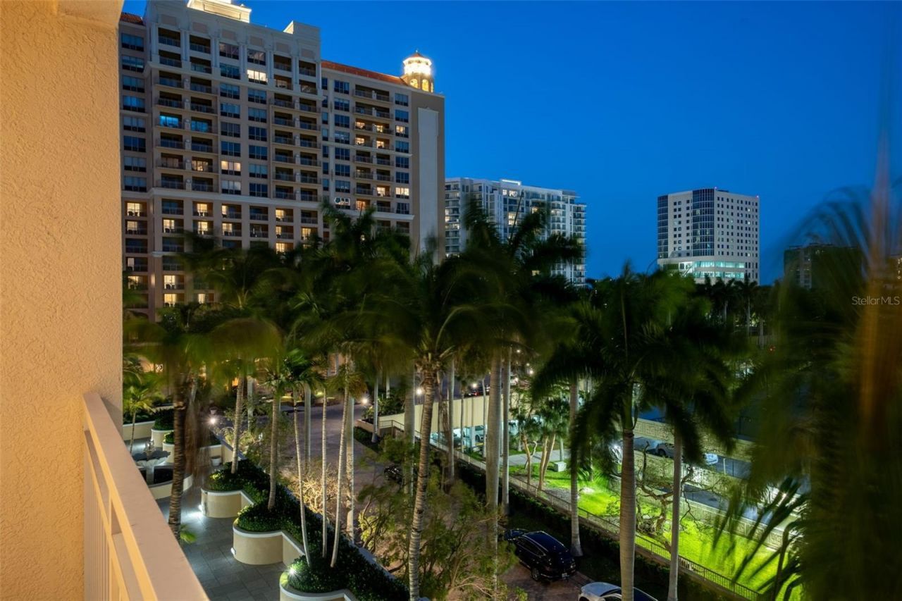35 Watergate Drive, Unit 502, Sarasota, FL 34236 Photo