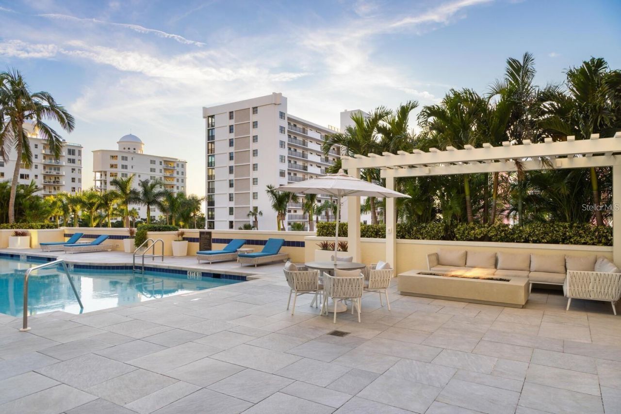 35 Watergate Drive, Unit 502, Sarasota, FL 34236 Photo