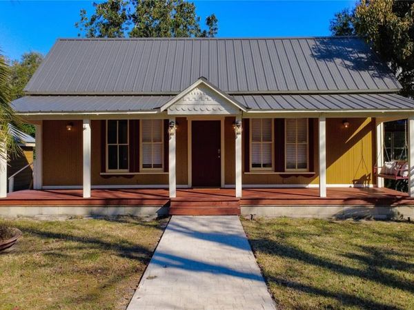1148 N GRANDVIEW STREET, MOUNT DORA, FL 32757