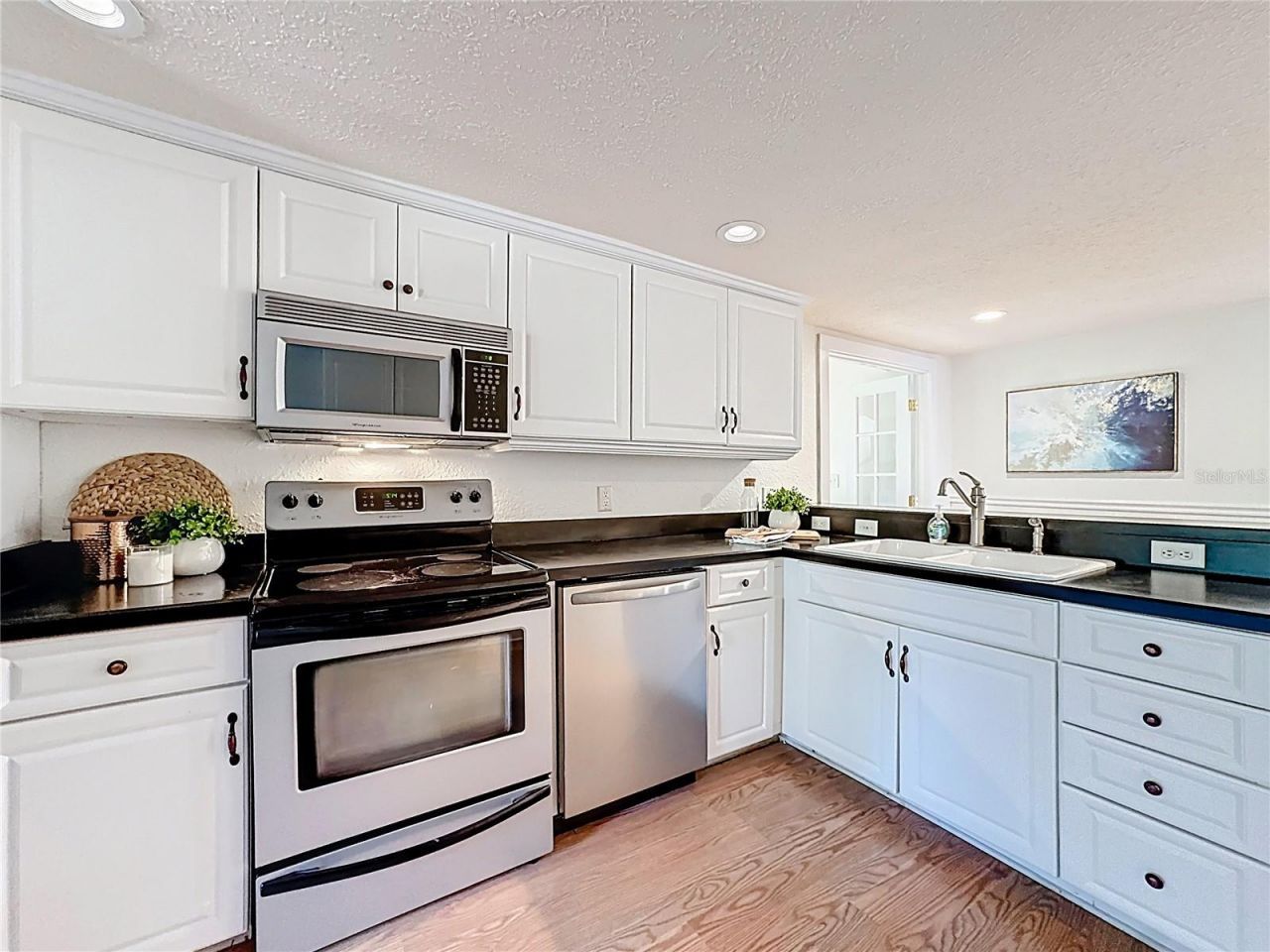 1148 N Grandview Street, Mount Dora, FL 32757 Photo