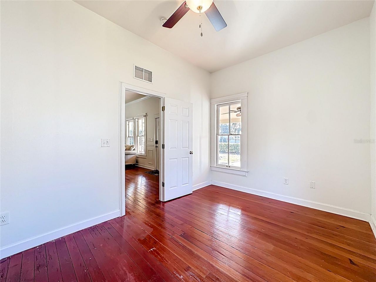1148 N Grandview Street, Mount Dora, FL 32757 Photo