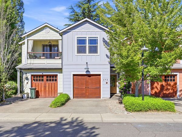 692 SE Vine Maple Lane, Grants Pass, OR 97527
