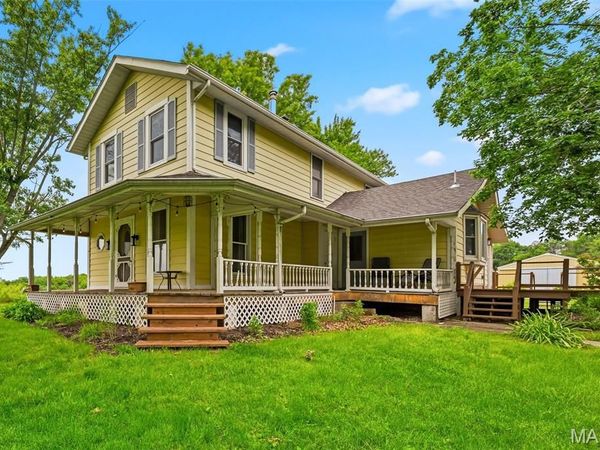 11 Skyview Way , Pacific, MO 63069