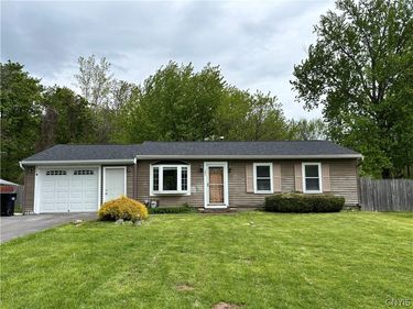 203 Leopold Blvd, Syracuse, NY 13209