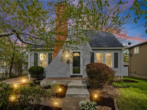 570 Edgewood Avenue , Rochester, NY 14618