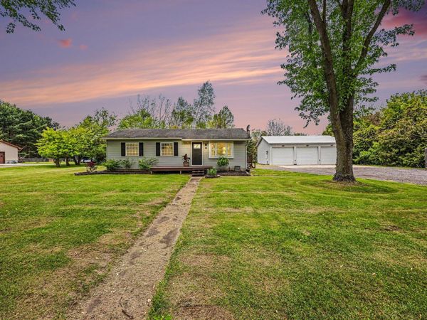 10085 Plank Road, Maybee, MI 48159