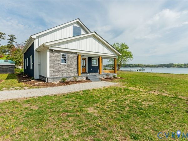 7812 Haynes Drive , Gloucester, VA 23061