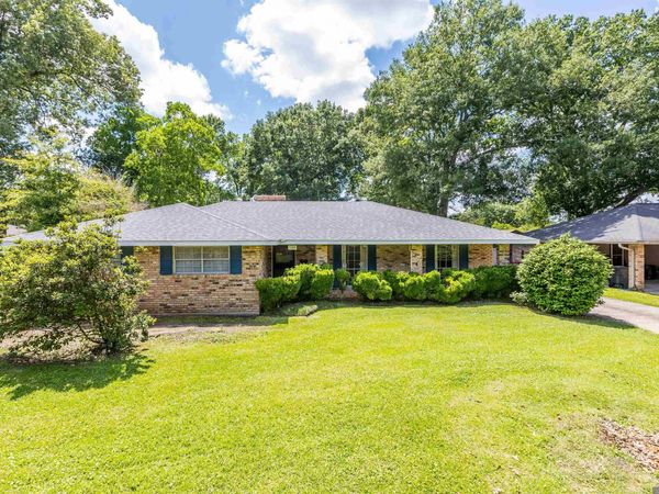 1160 Braeburn Dr, Baton Rouge, LA 70815