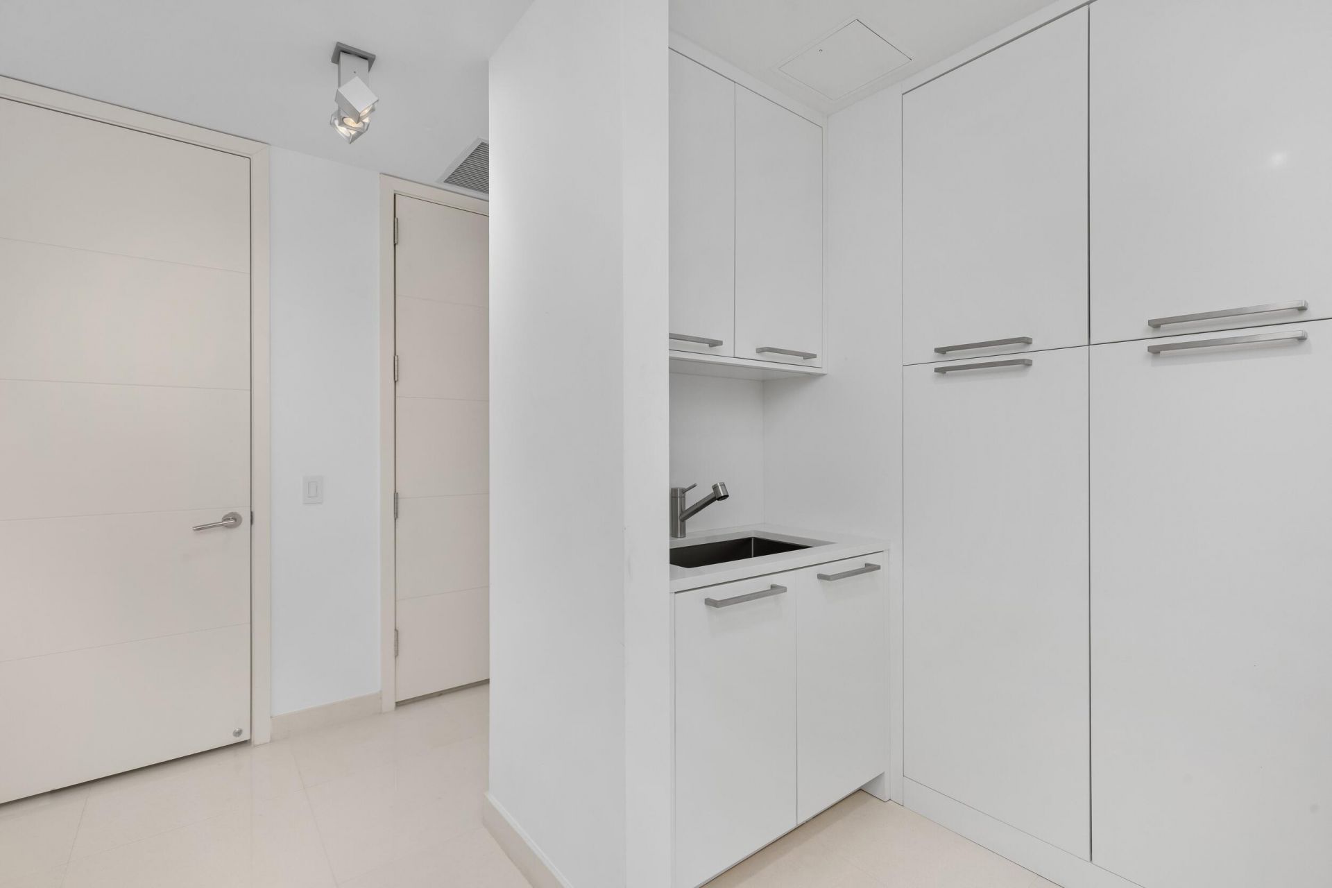 1000 S Ocean Boulevard, Unit 601, Boca Raton, FL 33432 Photo